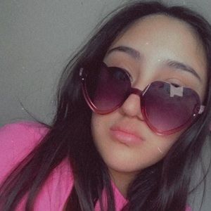 Meet your Posher, Iliana